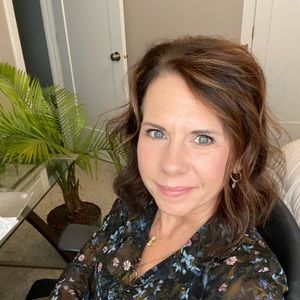 Meet your Posher, Danene